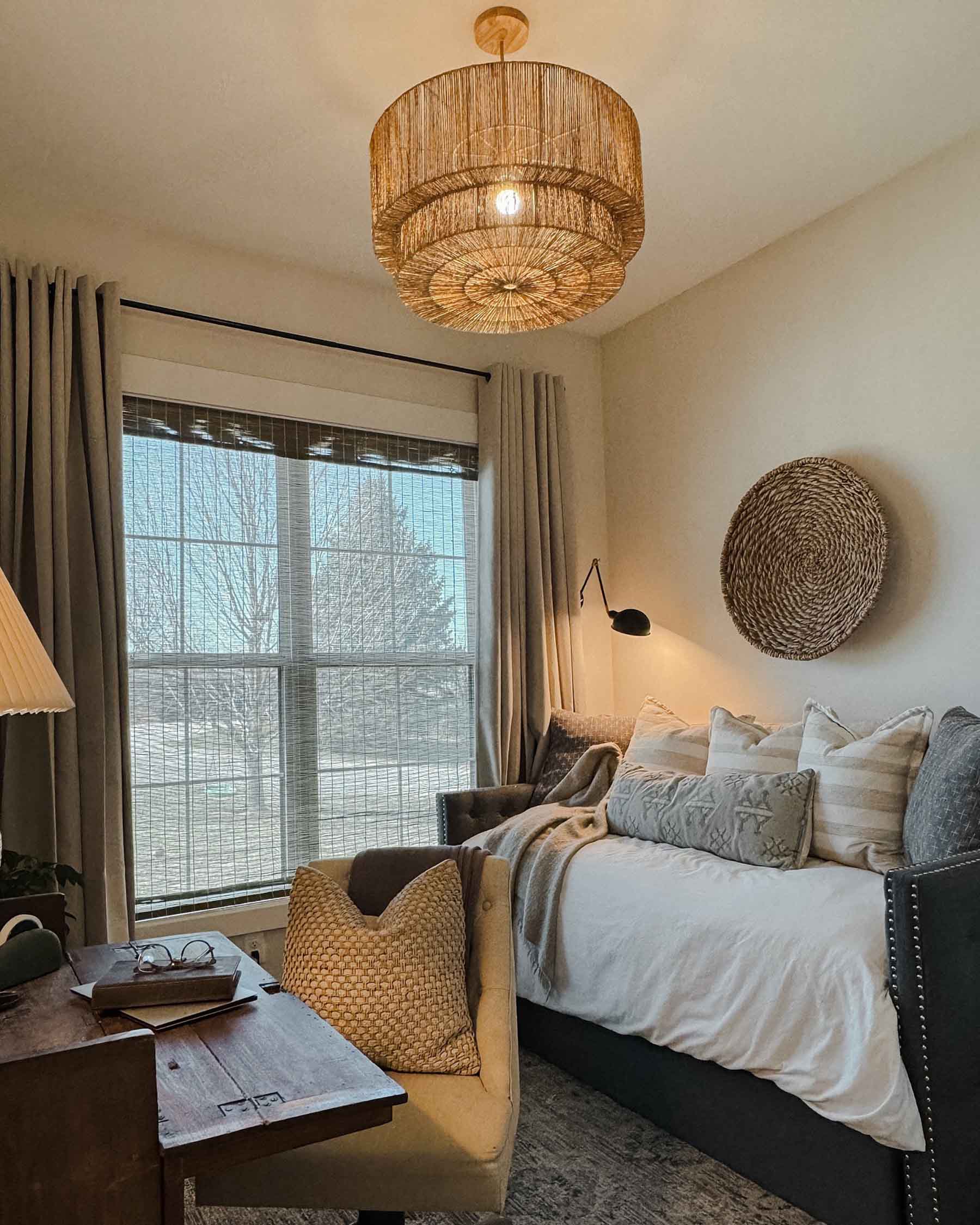 10+ Ideas Rattan Sunroom Furniture For a Bright, Relaxing Space