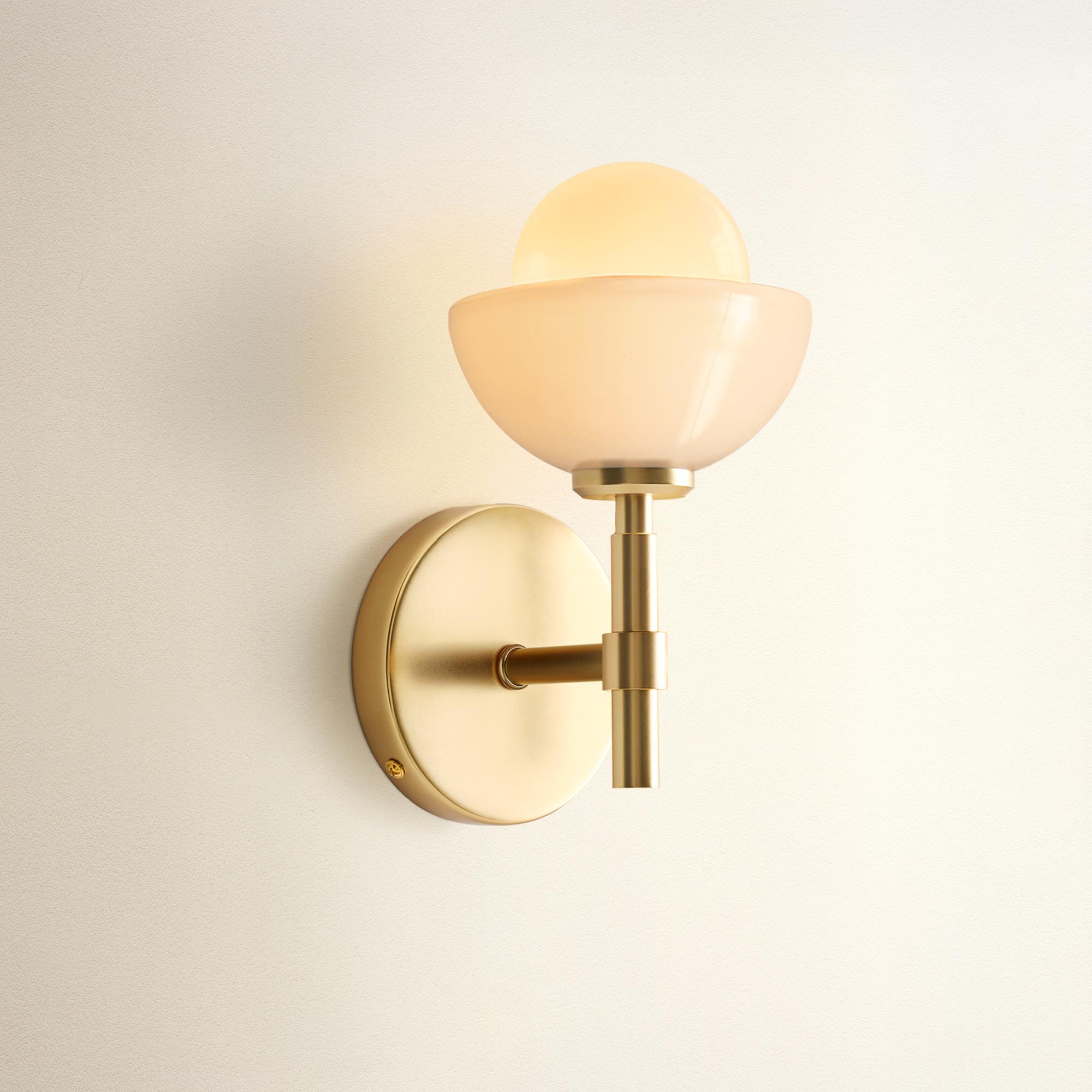 Ariel Single Armed Sconce