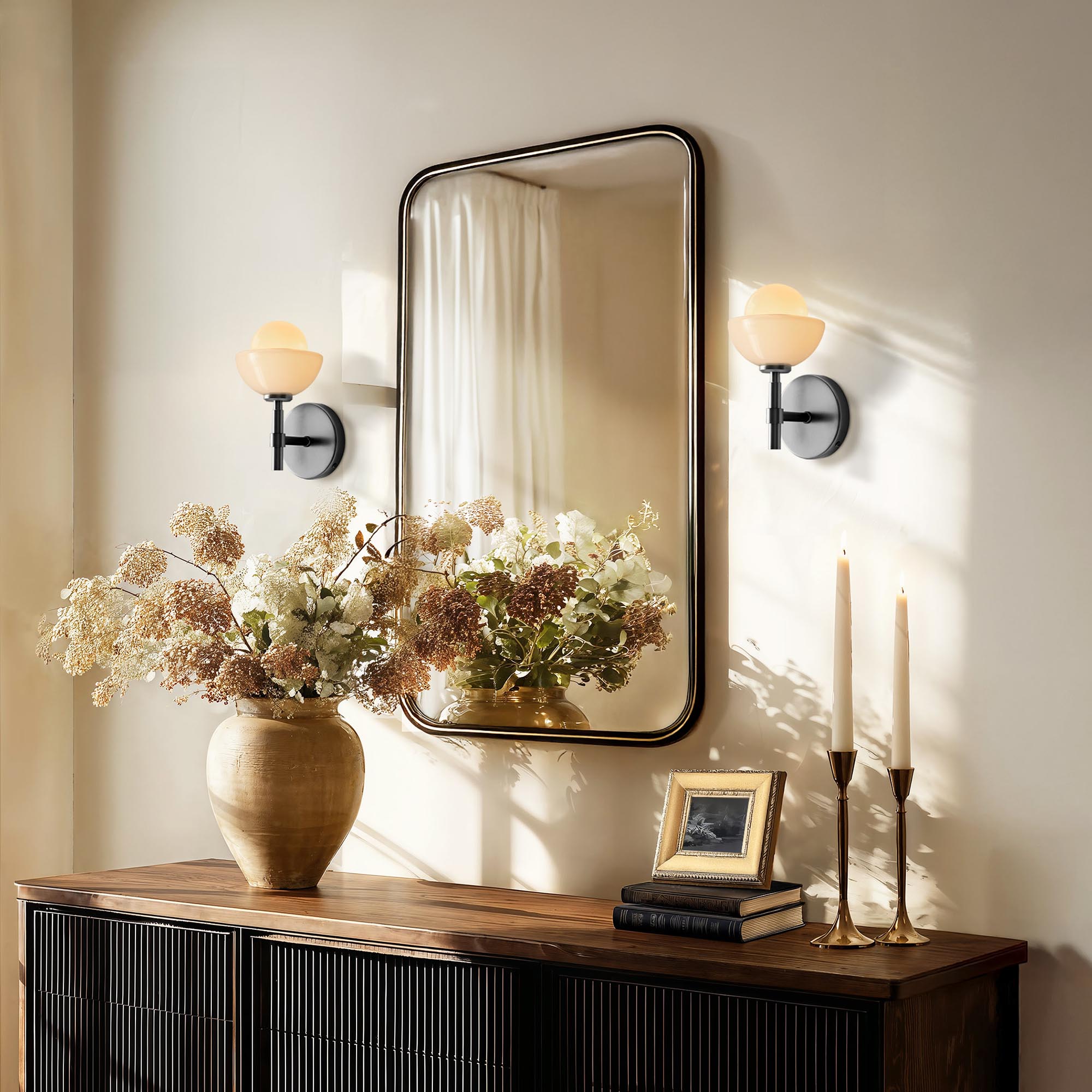 Lily Pod Single Black Armed Sconce