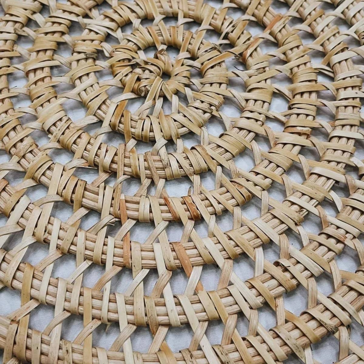 Elm Round Rattan Placemat - Rowabi