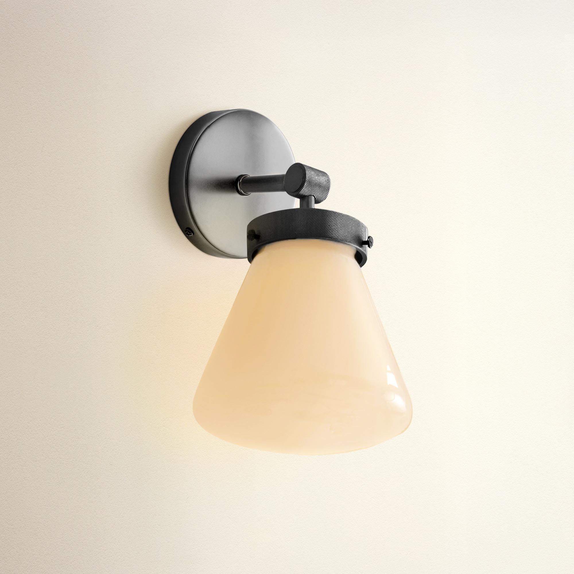 Dawn Single-Arm Wall Sconce