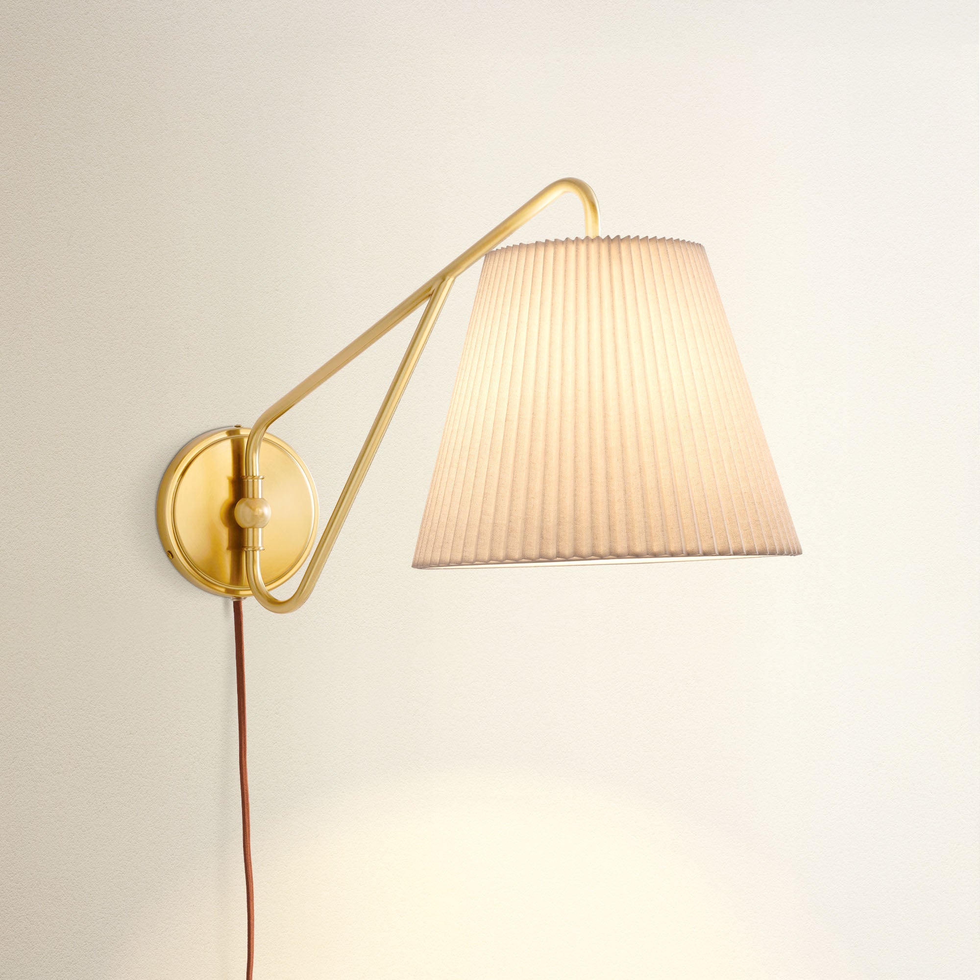 Modern Eva Swing-Arm Sconce