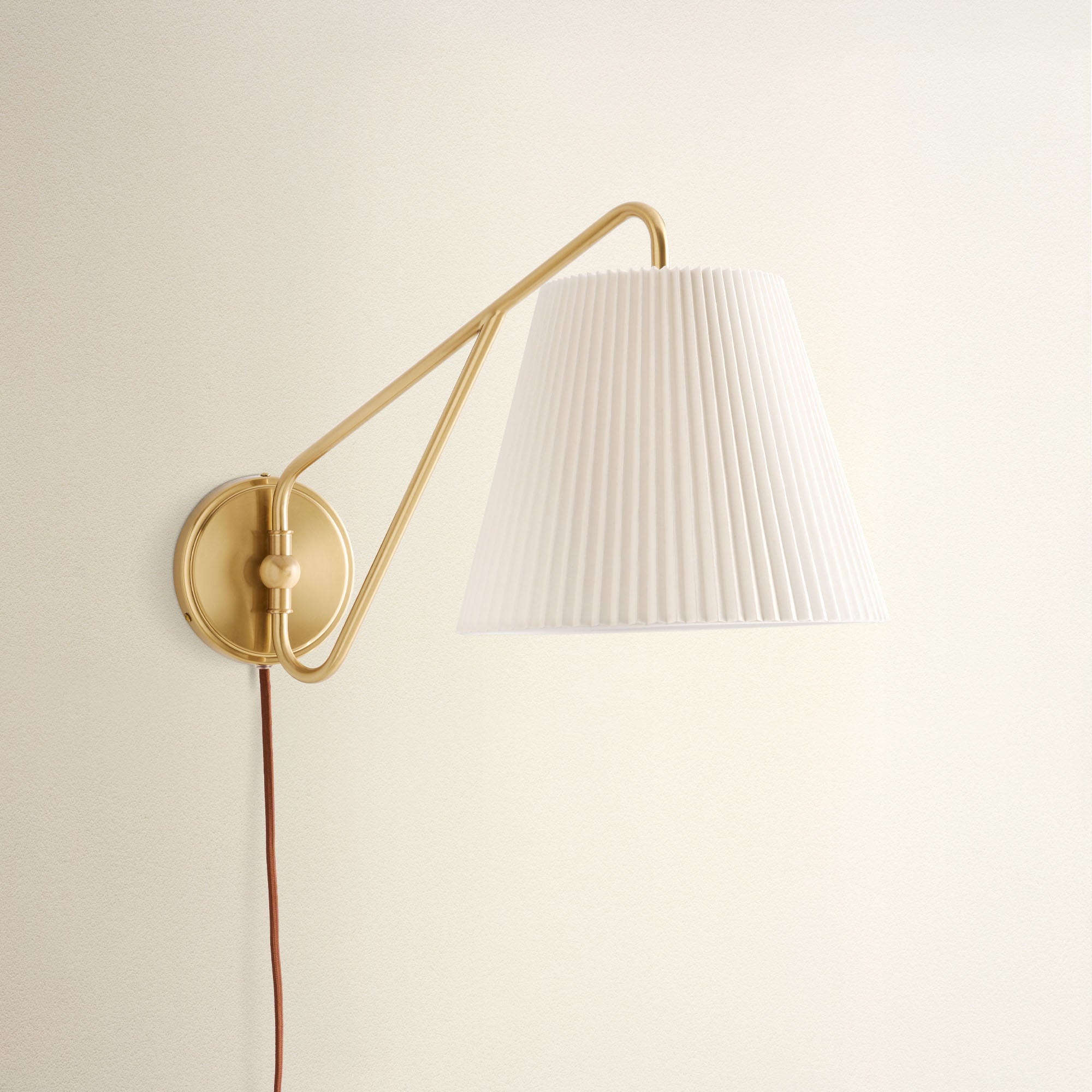 Modern Eva Swing-Arm Sconce